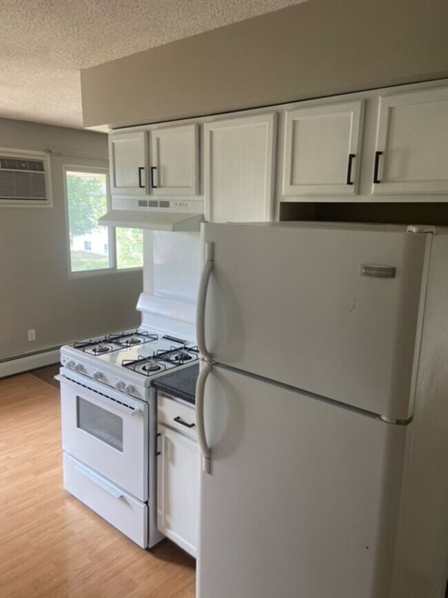 Foto del edificio - Cozy Two-Bedroom Condo in New Hope for 1,3...