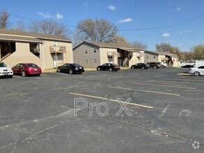 Building Photo - 4557 E Zora St