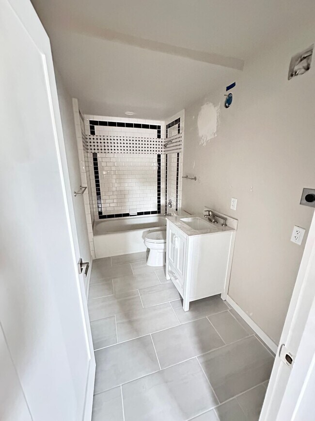 Foto del edificio - Newly Remodeled Duplex