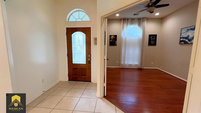 Building Photo - 18131 Billabong Crescent Ct