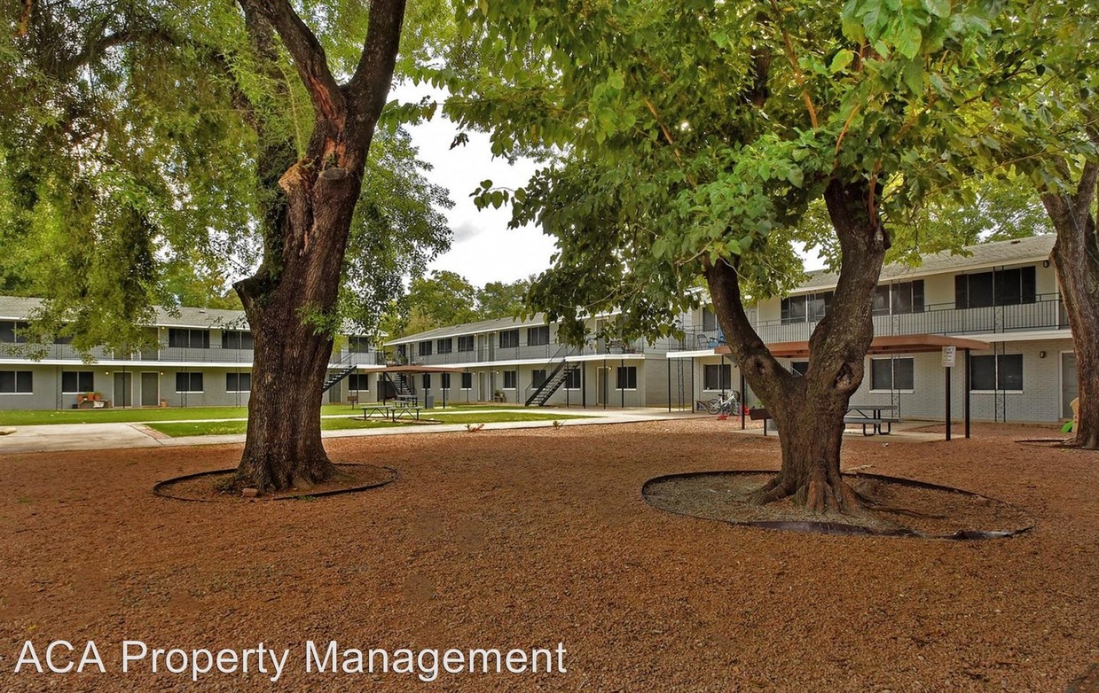 Primary Photo - 2 br, 1 bath Apartment - 400 Linda Drive