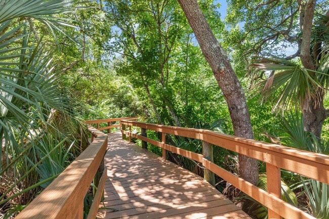 Building Photo - 3 Bed/2 Bath Ponte Vedra Beach Condo w/ Sh...