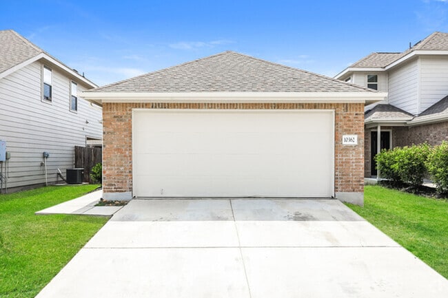 Building Photo - 10362 Clearwater Wy