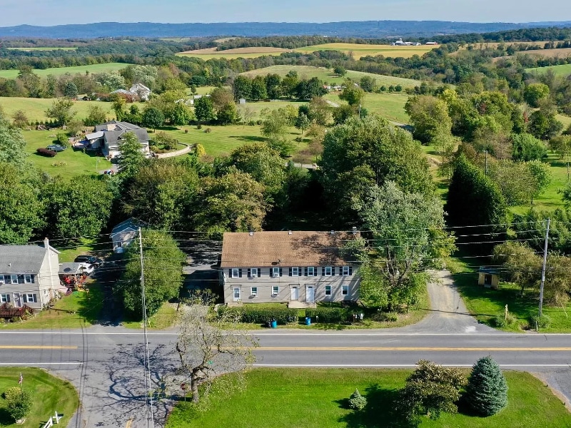 58445848 Kesslersville Rd Unit 5846, Nazareth, PA 18064 Room for