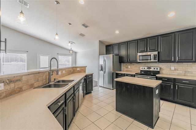 Building Photo - 506 Stiles Dr