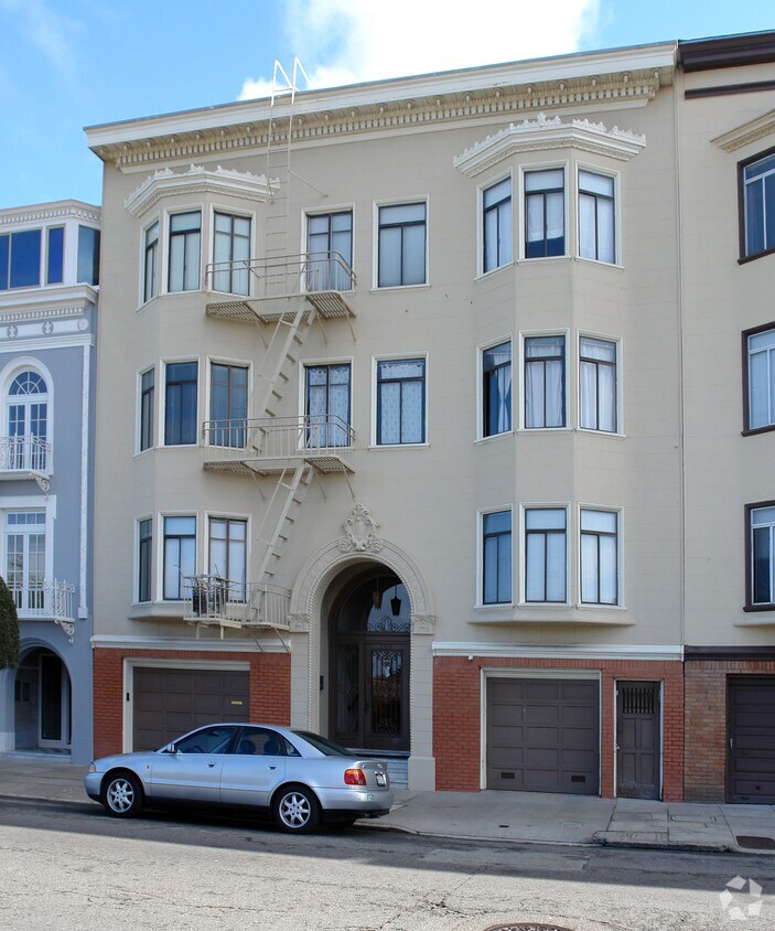 Building Photo - 3336 Laguna St