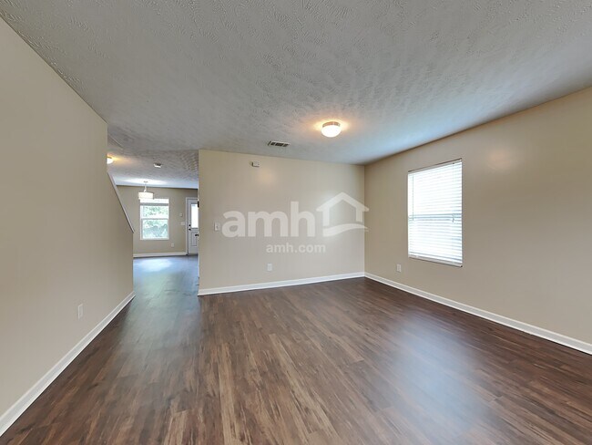 Building Photo - 1062 Gannett Road