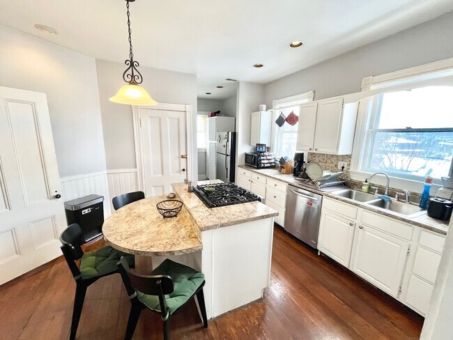 Foto del edificio - 140 Cedar St