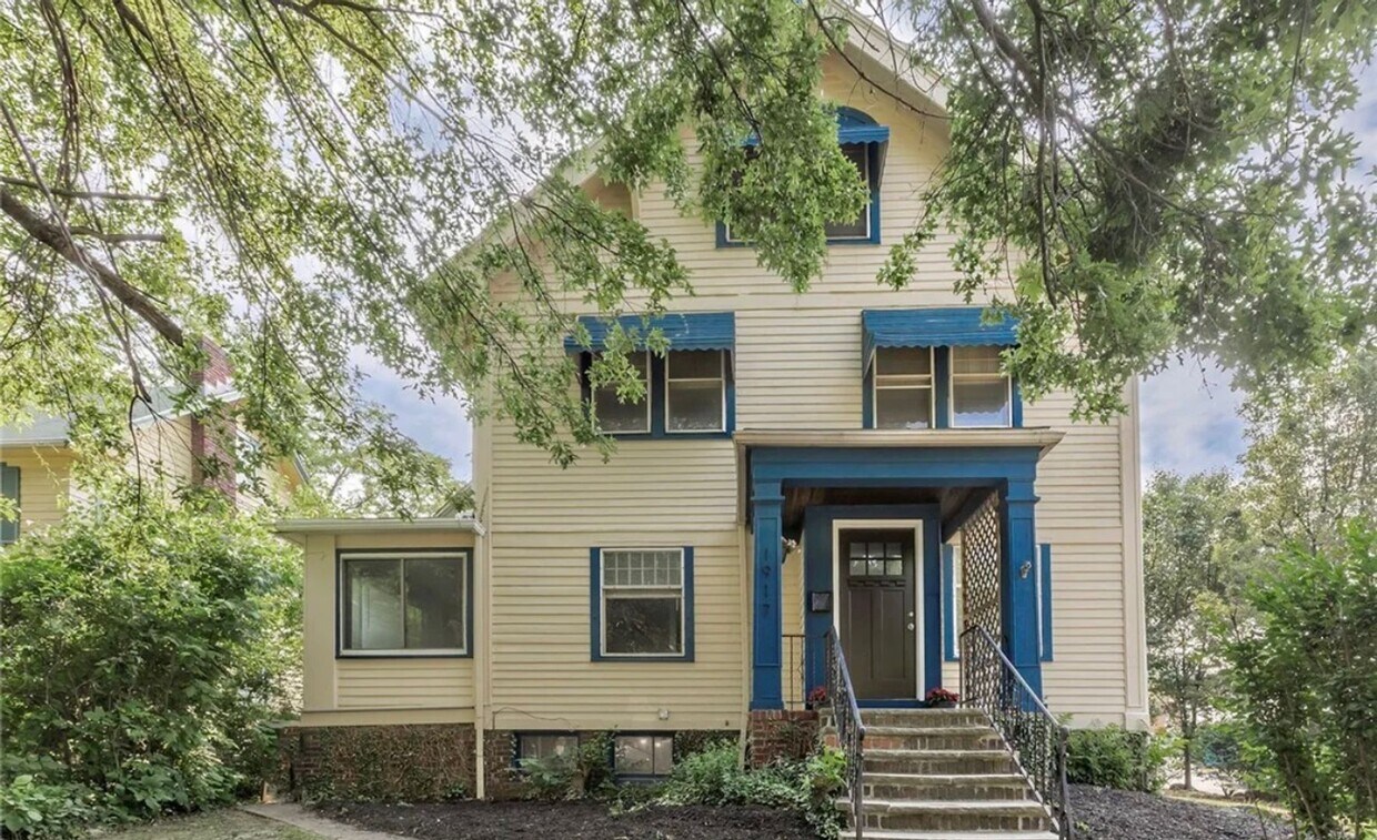 Primary Photo - 3169 Redwood Rd.