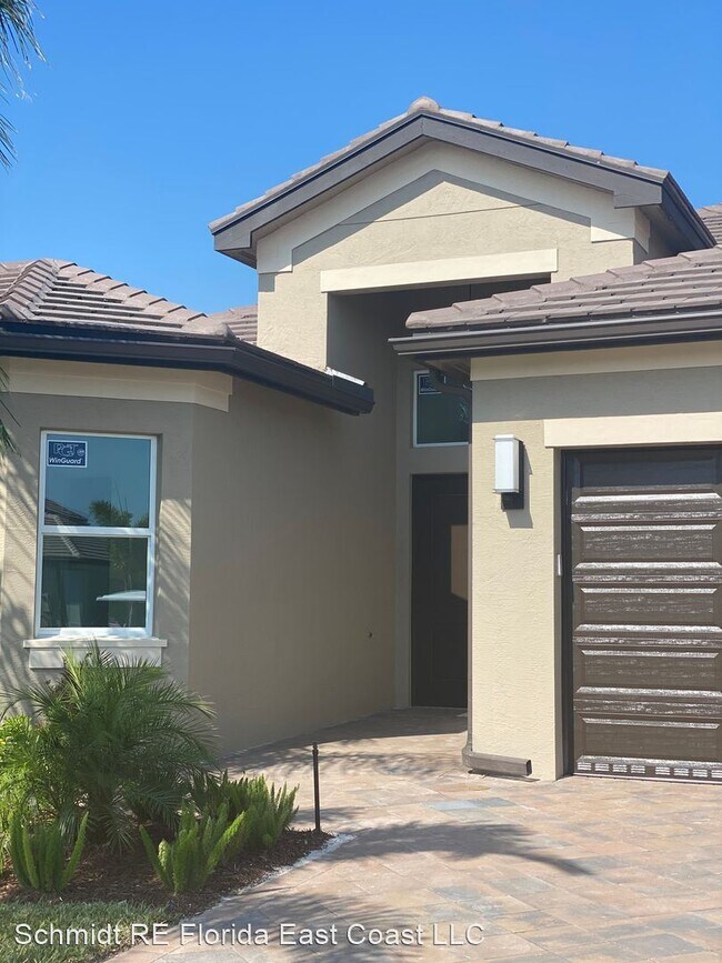 Building Photo - 11759 SW Coronado Springs Dr