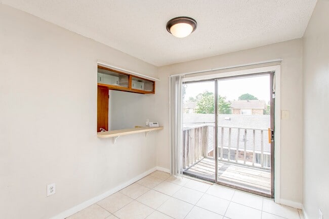 Building Photo - 1717 Port Dr