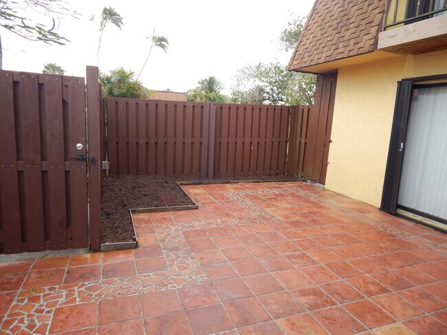 Foto del edificio - 110 N Delaware Blvd