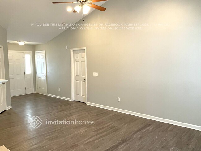 Building Photo - 7205 Duchamp Dr