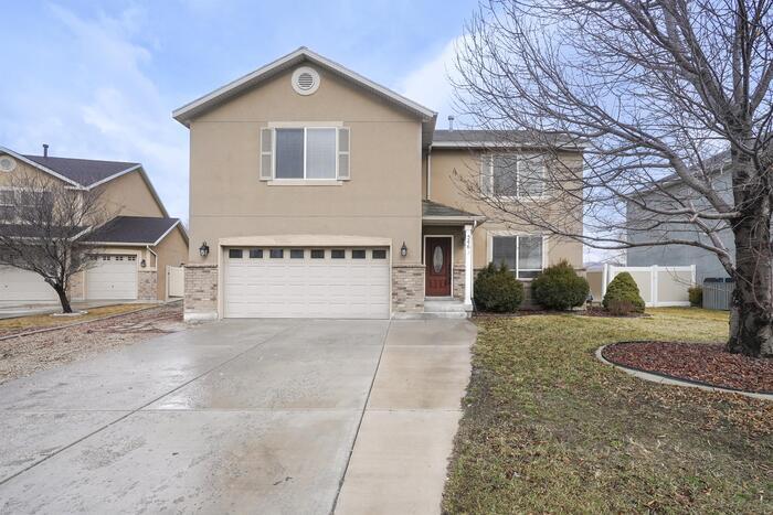 Foto principal - 546 Olive Pl