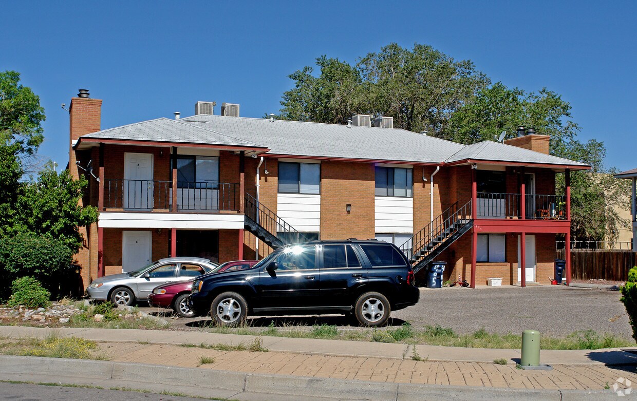 Building Photo - 405 Dunes Ct SE