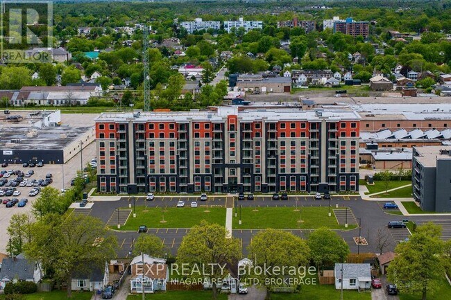 Building Photo - 155 Hagar St
