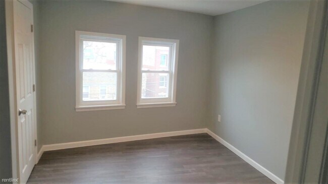 Building Photo - 1 br, 1 bath  - 675 Summer Ave Apt 3