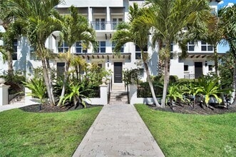 Building Photo - 425 N Ocean Blvd