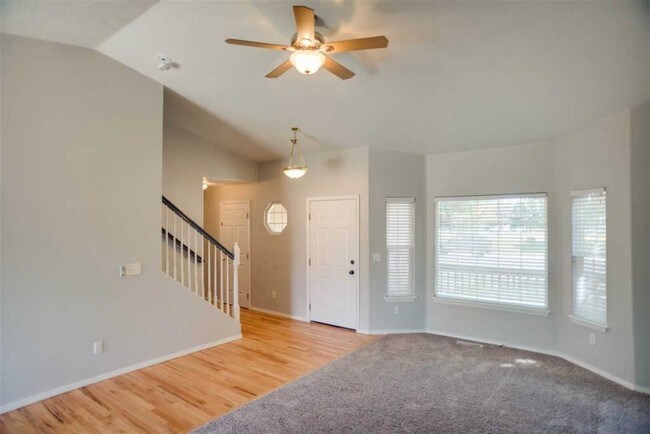 Foto del edificio - 1848 E Birchwood Dr
