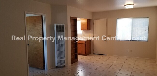 Building Photo - 2220 Palisades Ave