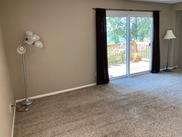 Living room - 14935 Wonderland Park Rd