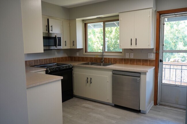 Foto del edificio - r3409NE59thStVancouver