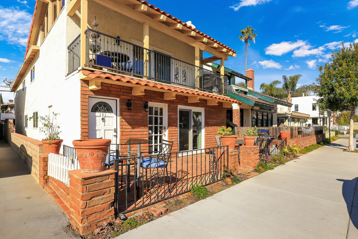 Primary Photo - 131 Opal Ave