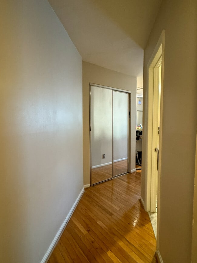 Building Photo - 1415 Chapin St NW