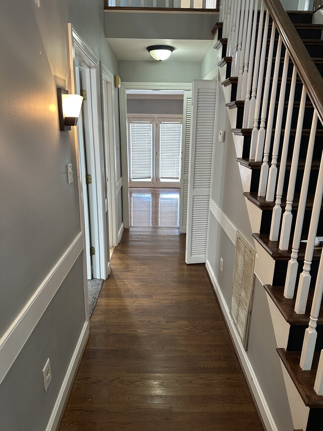 Building Photo - 2500 Saint Christopher Cir SW