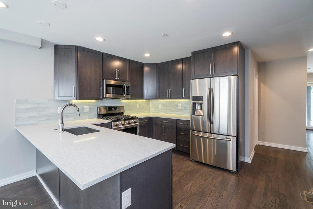 Foto principal - 1430 Clymer St