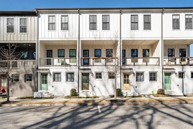Building Photo - 914 Spencer Ave