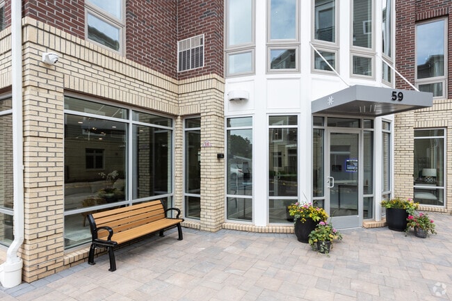 Building Photo - Crossings Raritan