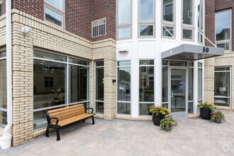 Building Photo - Crossings Raritan