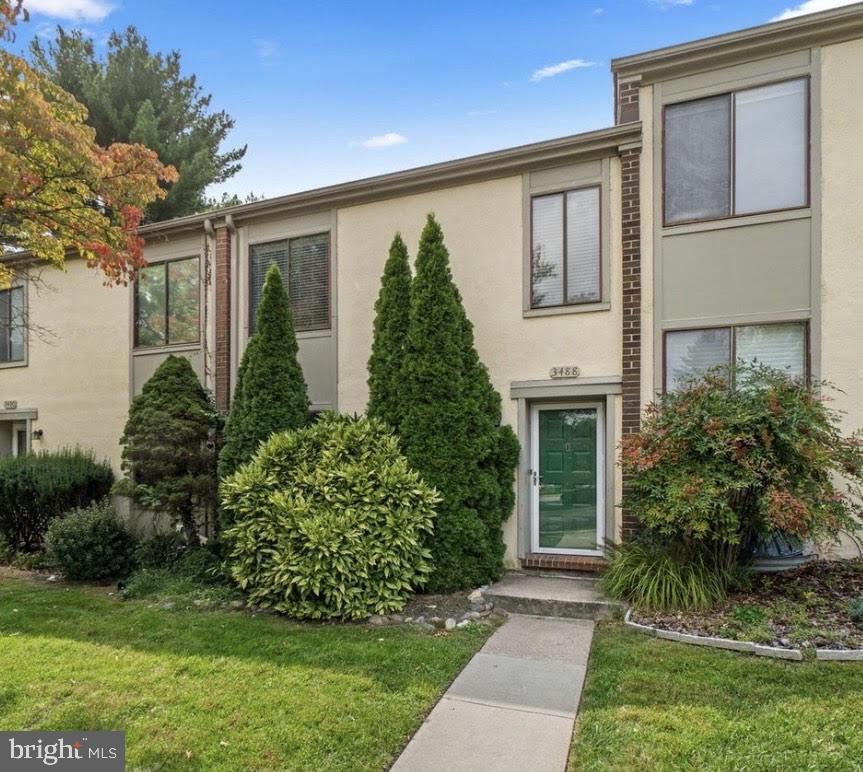Primary Photo - 3488 Plumtree Dr