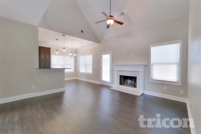 Building Photo - 268 Cranbrooke Dr