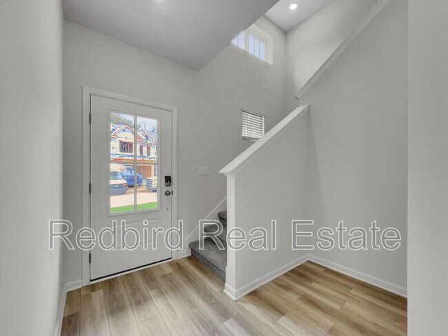 Foto del edificio - 1665 Manuka Ln