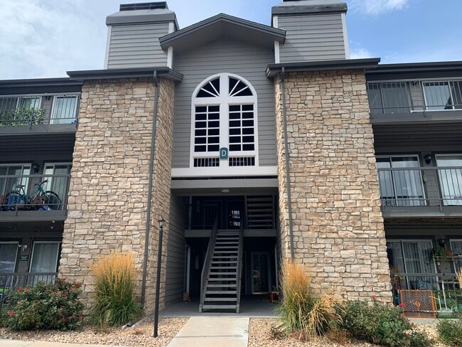 Building Photo - 2575 S Syracuse Way