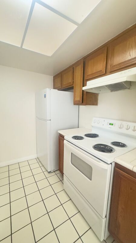 Foto del edificio - 3026 Winfield Ave