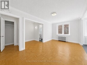 Building Photo - 396 Avenue Rd