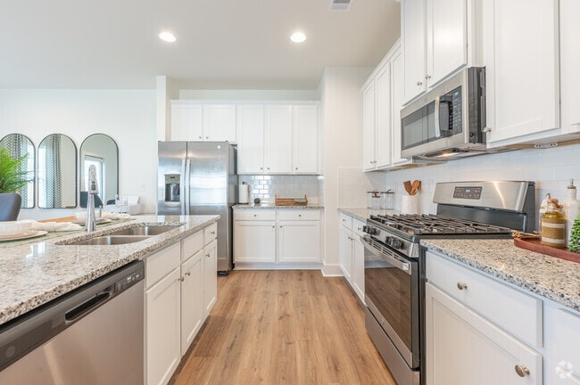The Rabun - Kitchen - Haven Parkway Pointe