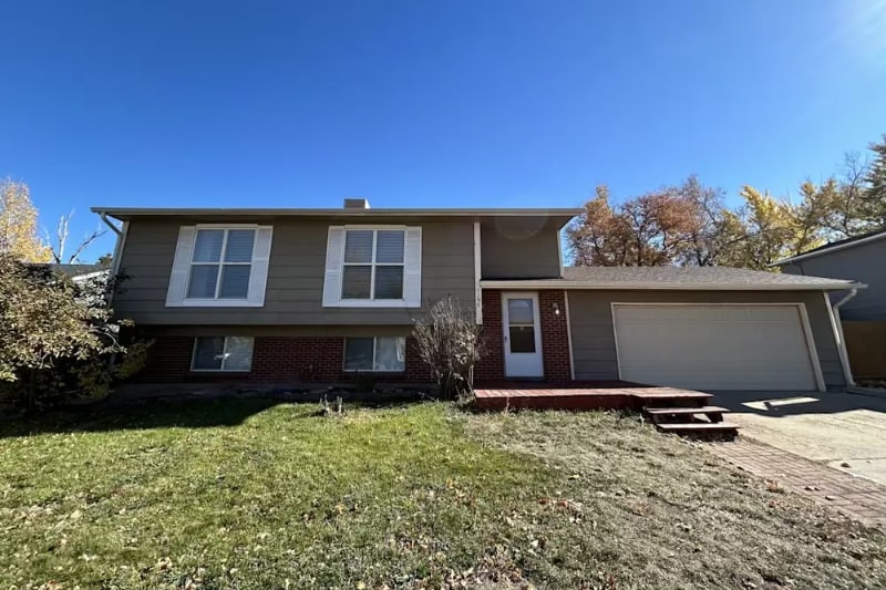 Foto principal - 9245 Garland St