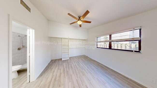 Building Photo - 13789 Bottlebrush Ct