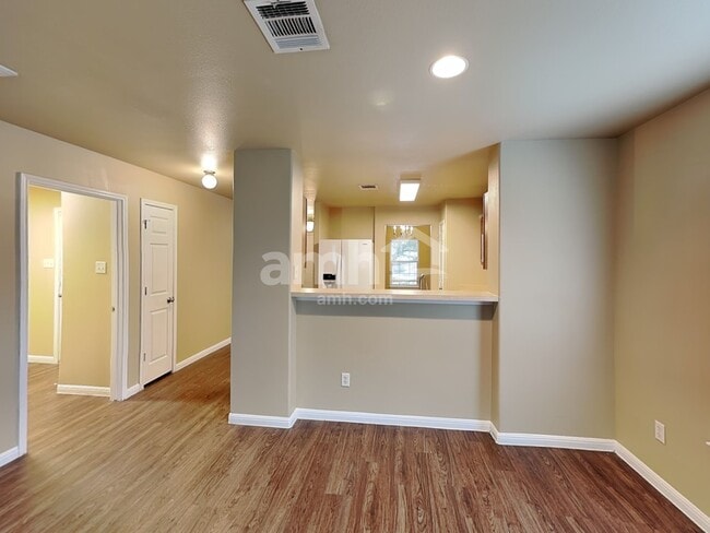 Foto del edificio - 3723 Holden Ct