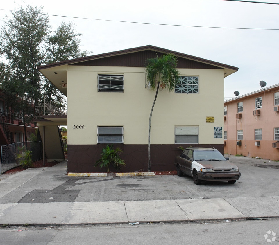 2000 NW Flagler Ter, Miami, FL 33125 2000 NW Flagler Ter Miami, FL