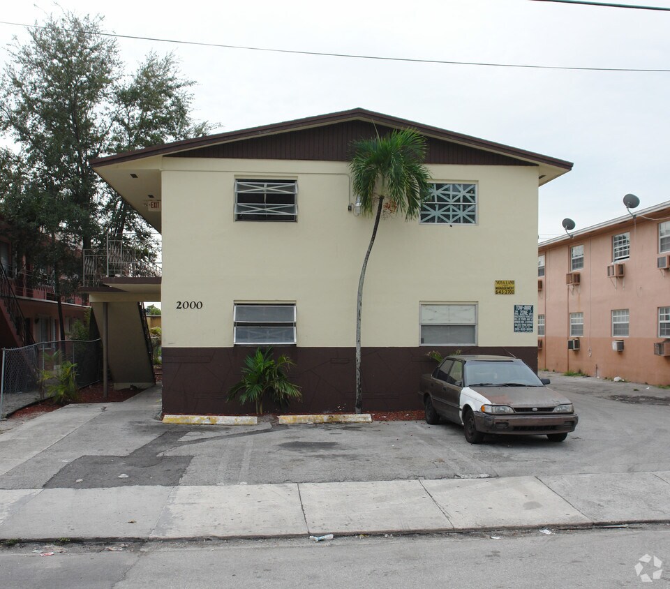 2000 NW Flagler Ter, Miami, FL 33125 2000 NW Flagler Ter Miami, FL
