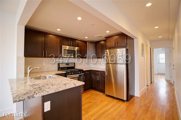 Primary Photo - 30 N Portland Ave