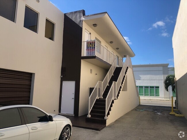 Building Photo - 3618 W Flagler St