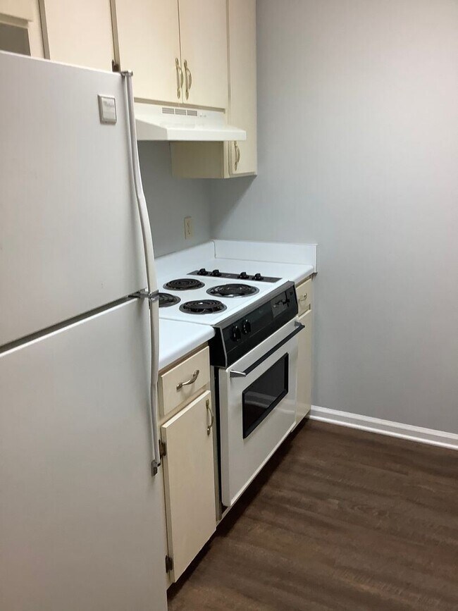 Building Photo - 2 br, 1.5 bath House - 107 Woodfield Pl