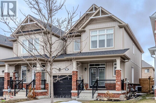 Building Photo - 9 Barfoot St