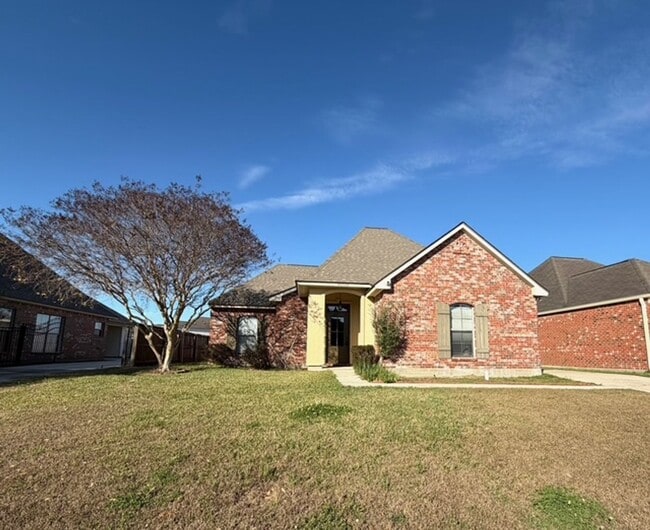 Building Photo - 40524 Cross Ridge Ave